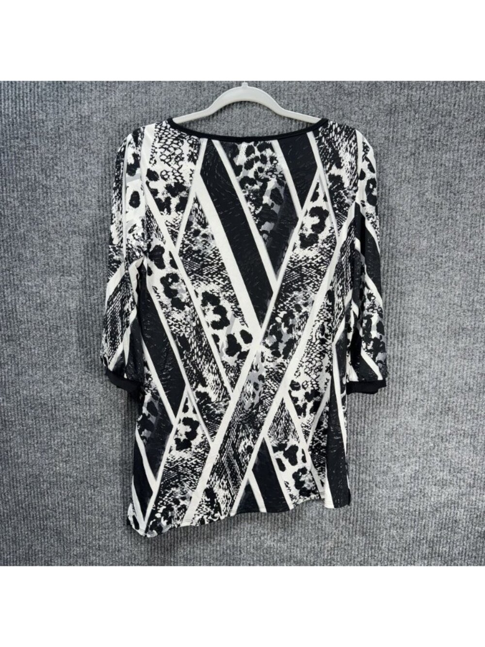 Modes Crystal Fashions Top Women’s Small Black White Keyhole 3/4 Sleeve Canada - Picture 2 of 8